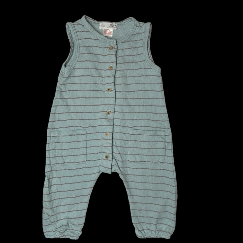 Zara baby jumpsuit button down size 6-9mo.